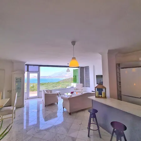 Capa Villa